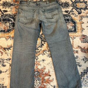 Silver Jeans Men's Light Gray Straight Jeans